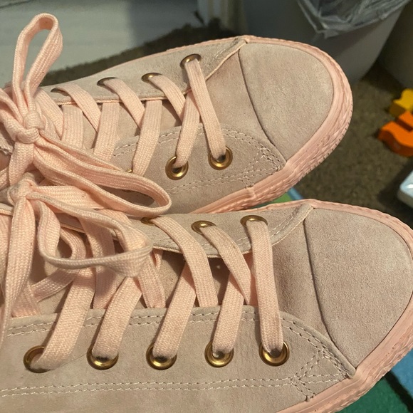 Blush pink suede converse - Picture 5 of 7